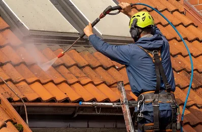 Démoussage et hydrofuge de toiture à Marcieu